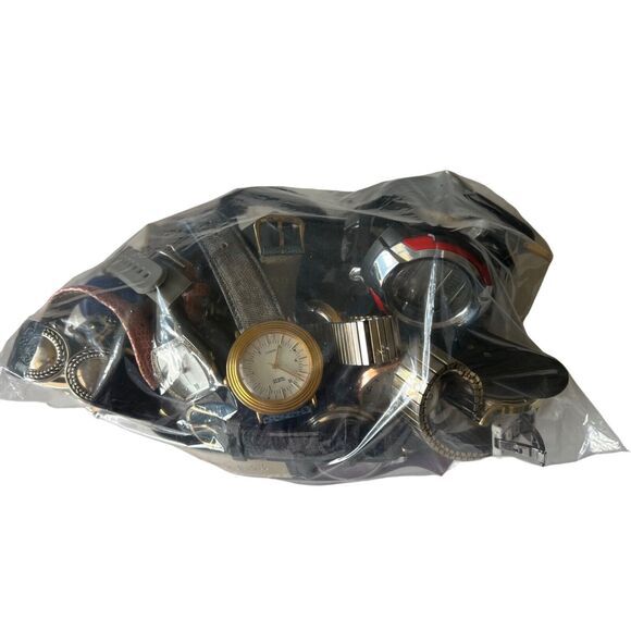 2 POUNDS Broken / Damaged WATCHES Lot / Repair Parts‎ / Junk / Pre-Owned Watches - Picture 7 of 7